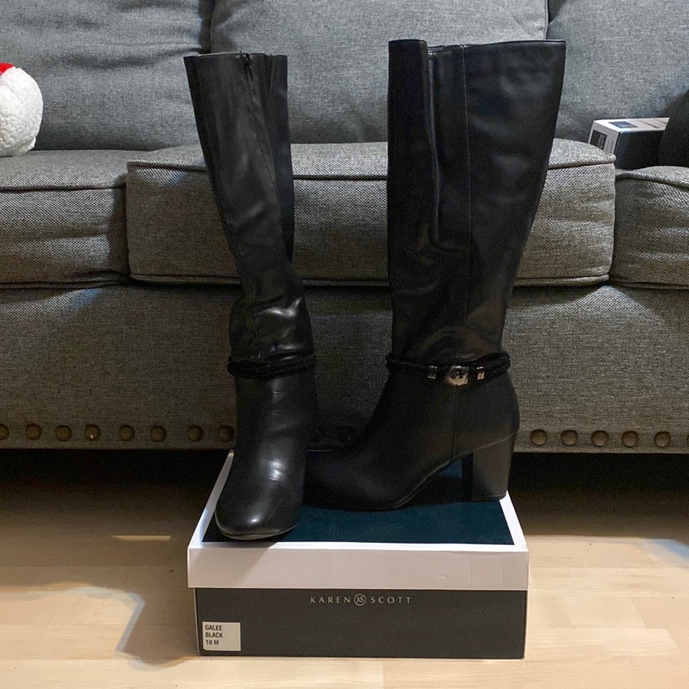 Black boots